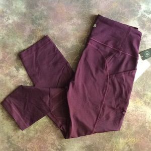 NWT Lululemon All The Right Places Crop ll 10 DKMG